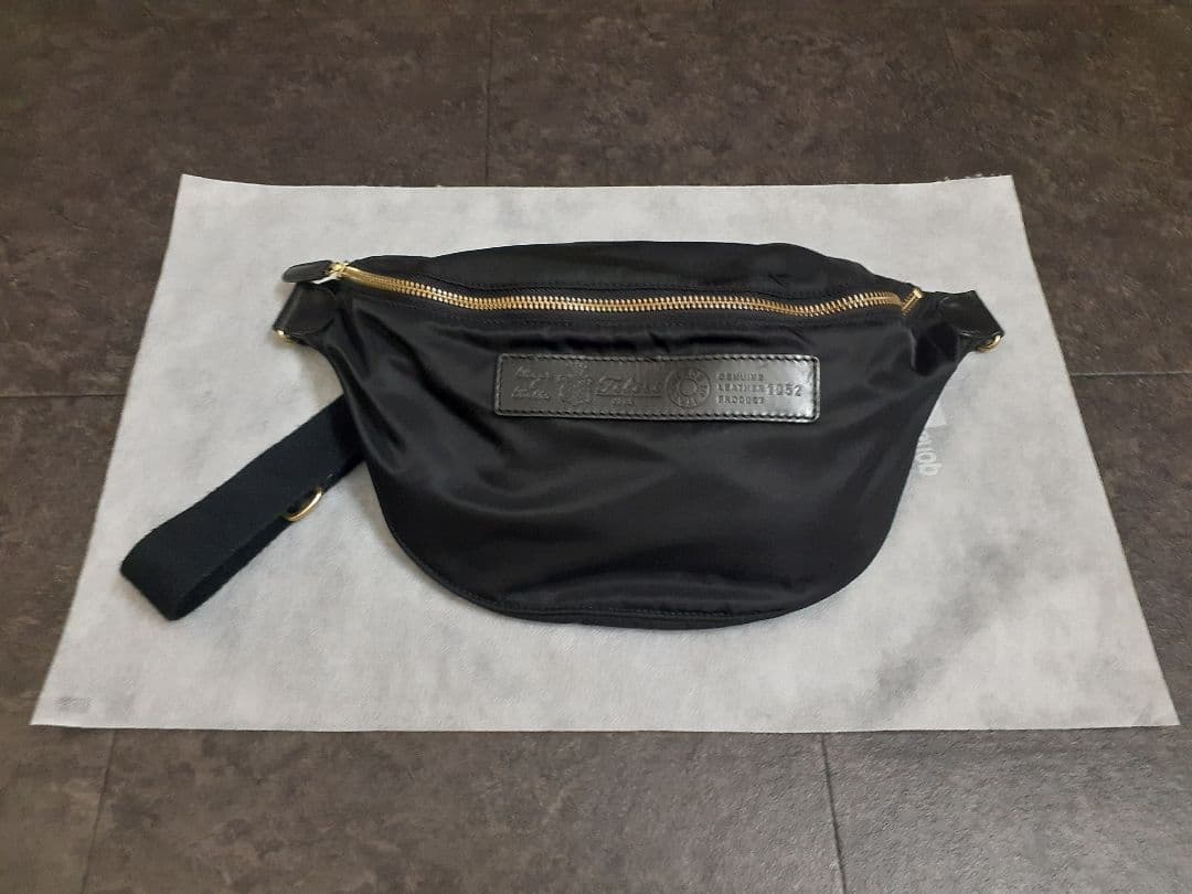 FELISI フェリージ 1052 ボディバッグ 買う