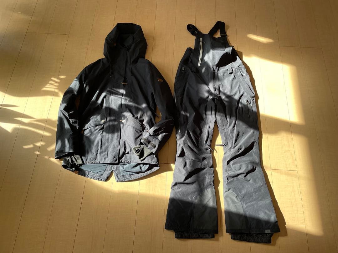 ROXY GORE-TEXスノーボードウェア セット期間限定値下 ROXY（ロキシー） ジャケット×ICEPARDAL パンツロキシー スノーボード