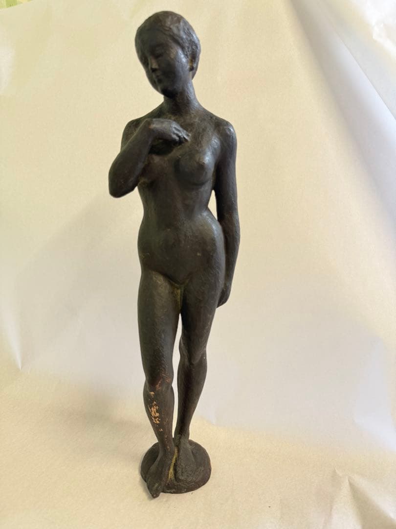 ポーズする女　　ブロンズ像銅製 高47cm 重3300g ポーズする女 ブロンズ像銅製 高47cm 重3300g