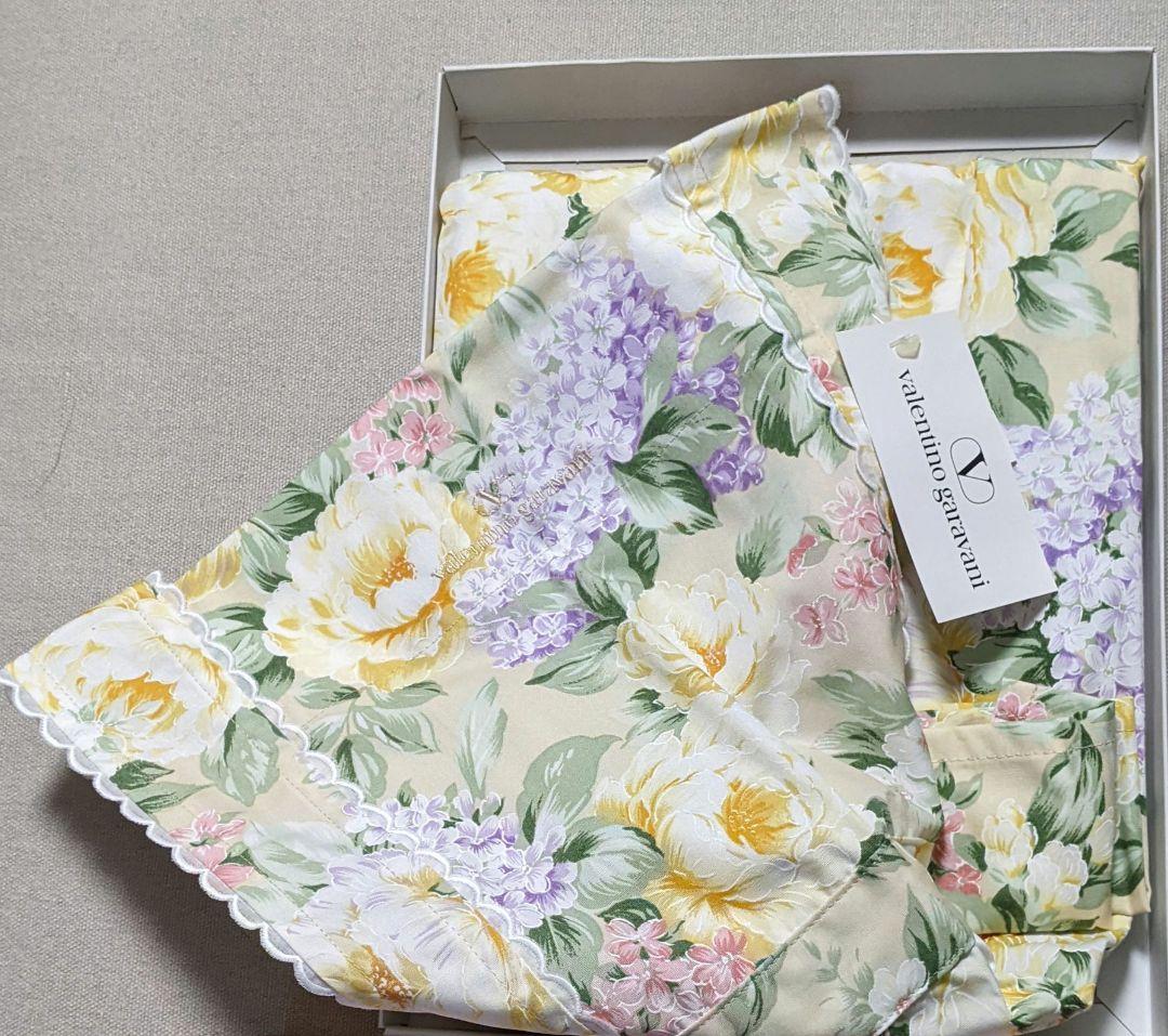 新品未使用・ヴァレンティノガラヴァーニ】花柄 レース エプロン