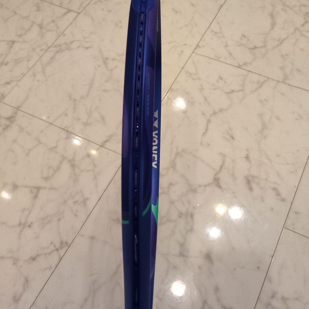 ラケット(硬式用) YONEX EZONE100TOUR G2（327g-ナイロンストリング込