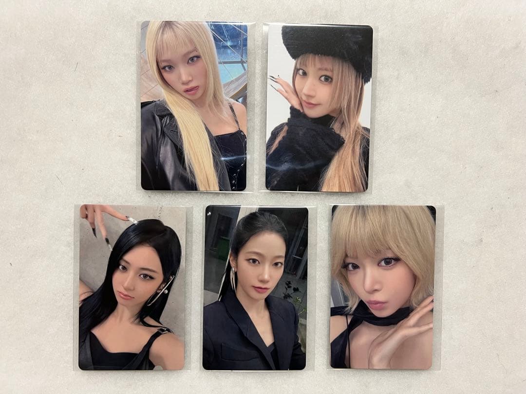 LE SSERAFIM HOT weverse ラキドロ 1回目 セット - メルカリ