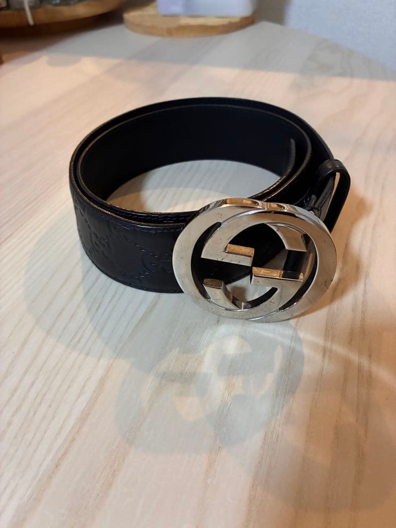 GUCCI ブラックレザー ベルト GGロゴ - メルカリ