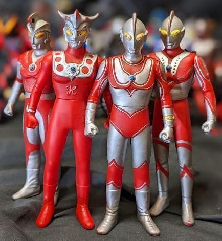 大怪獣バトル＆ウルトラ銀河伝説（バンダイ）ソフビフィギュア28体