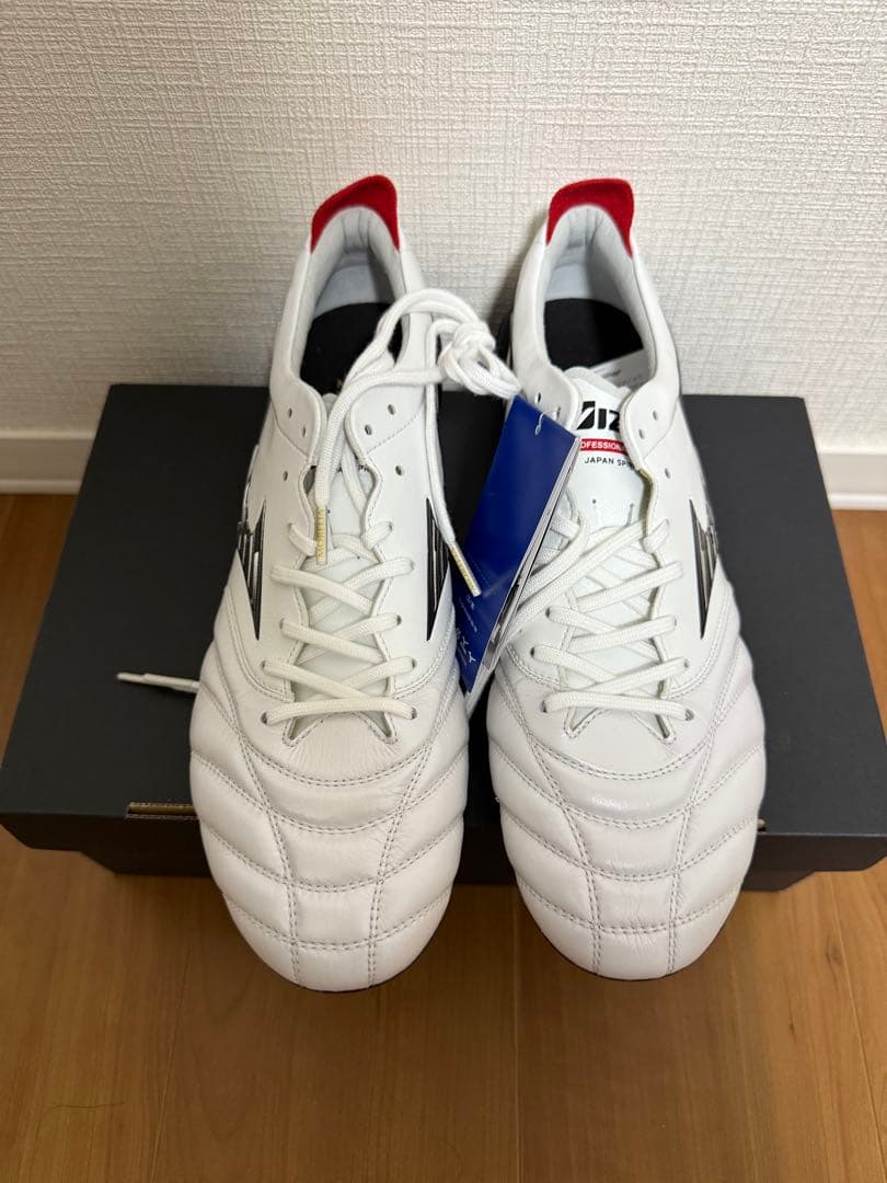 新品未使用Mizunoモレリアネオ4 27.5cm 「値引き交渉可」