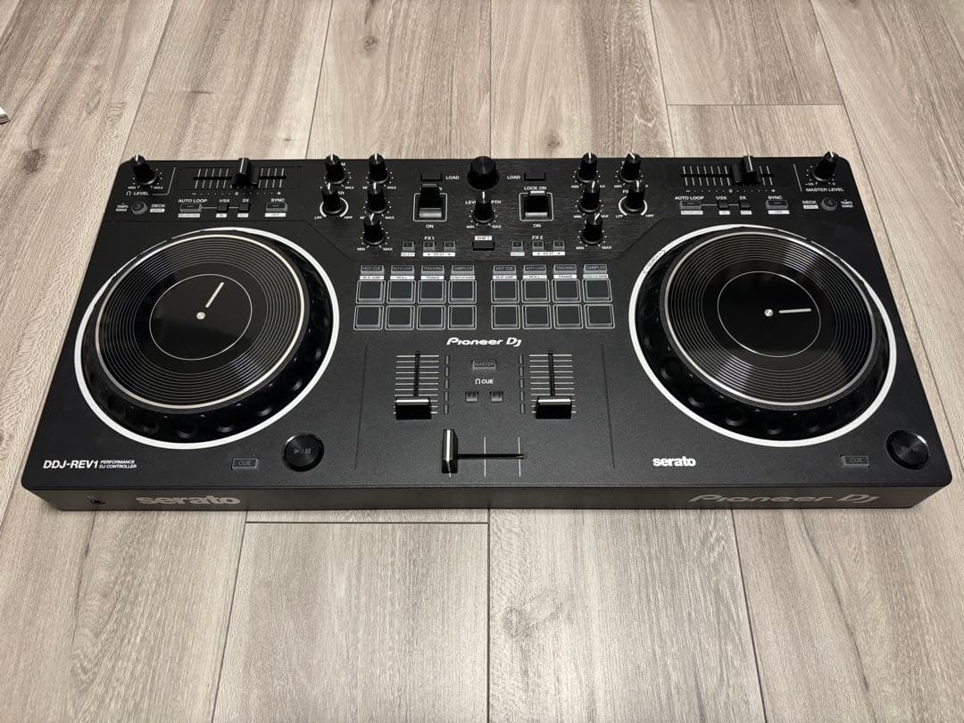 Pioneer DJ DJ-REV1 コントローラー Amazon.com: Pioneer DDJ-REV1 Scratch-Style 2-Channel DJ Controller