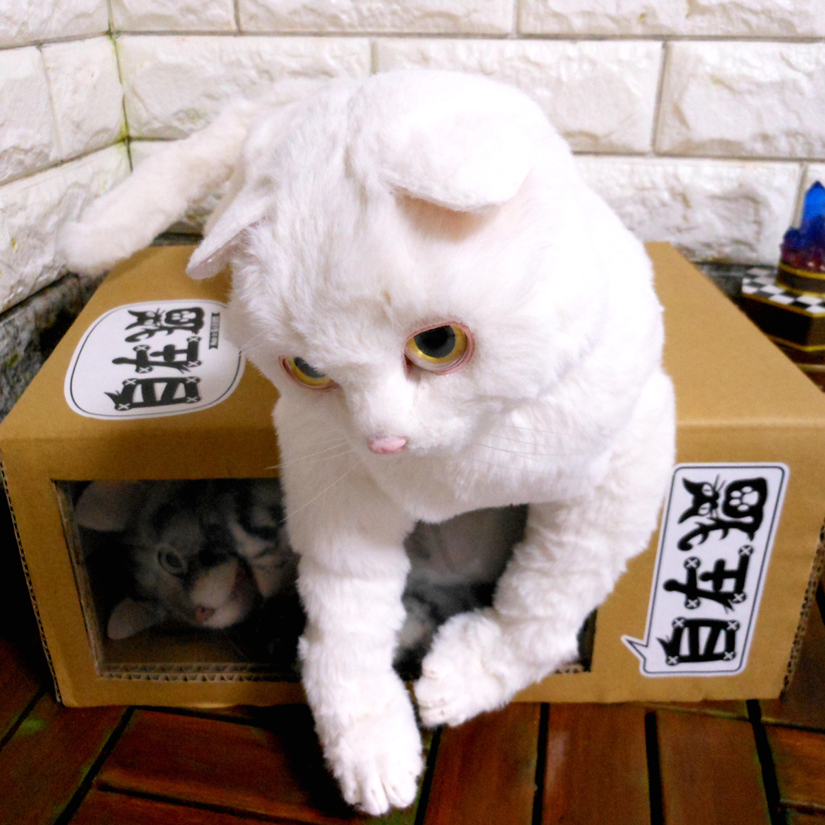 自在猫】 自在に可動できるスコティッシュフォールド風のリアルな白猫