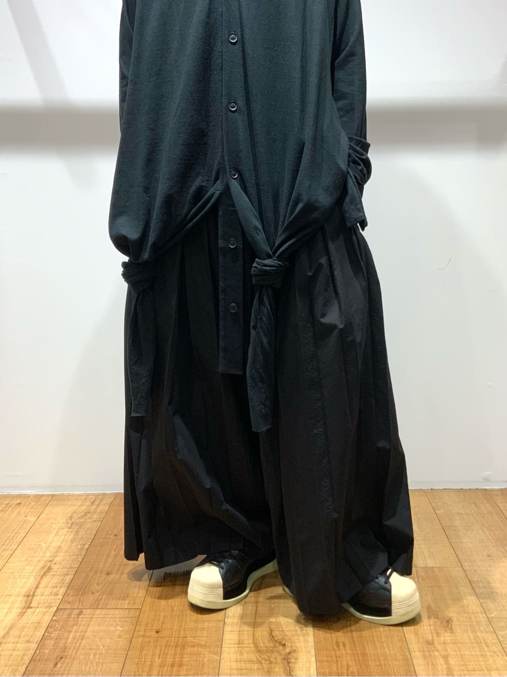 STAFF STYLING｜THE SHOP YOHJI YAMAMOTO