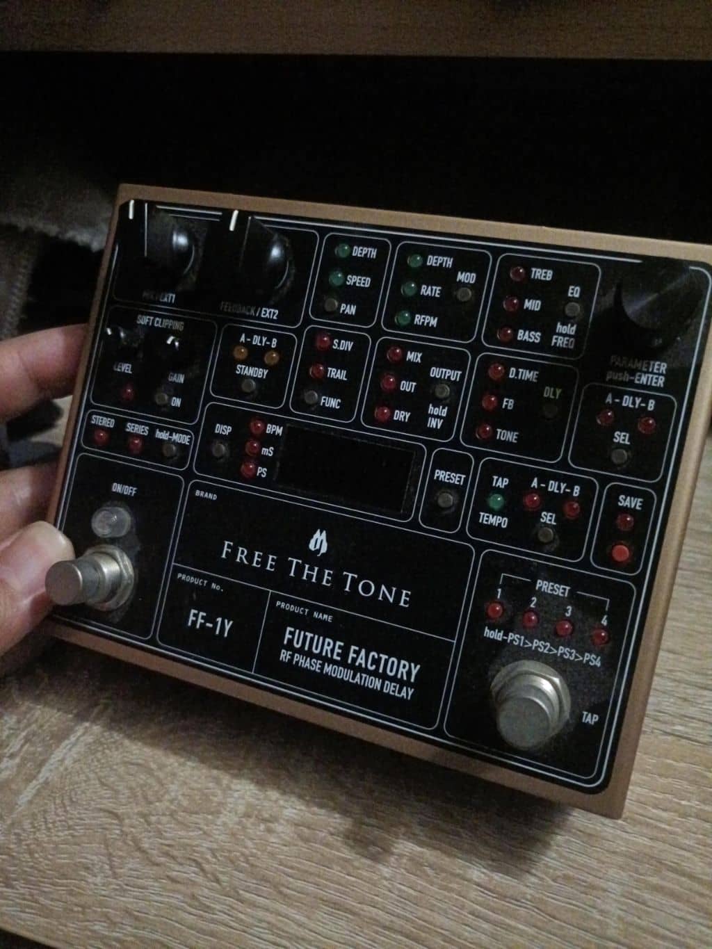 Free The Tone FUTURE FACTORY FF-1Y [RF PHASE MODULATION DELAY