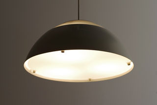 AJ Royal 370 / Louis Poulsen | BUILDING