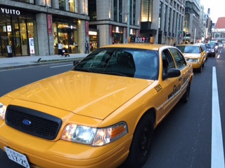 ニューヨーク イエローキャブ 行灯