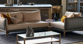 福岡・薬院からヨーロッパでも最上級のフランスのソファーブランド