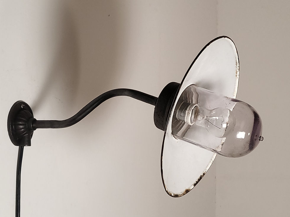 アンティーク工業系カプセルランプ プロカント鋳物製バウハウス