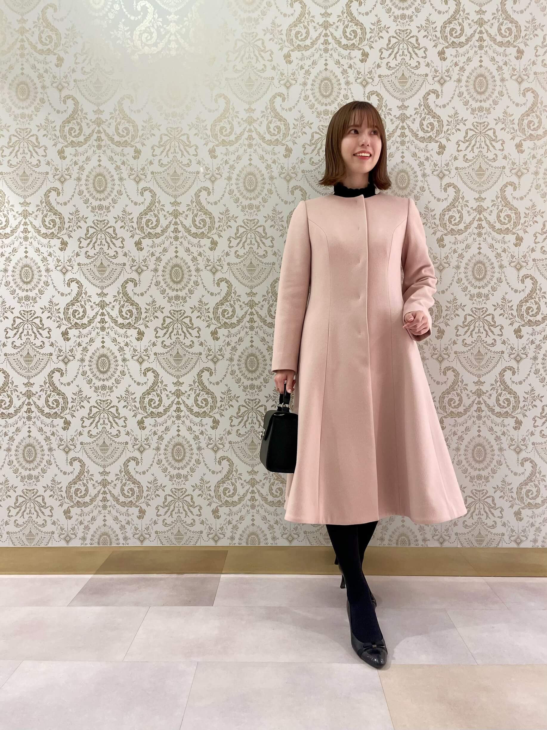 華やかピンクコートが主役♡冬の愛されコーデ＠ジェイアール名古屋