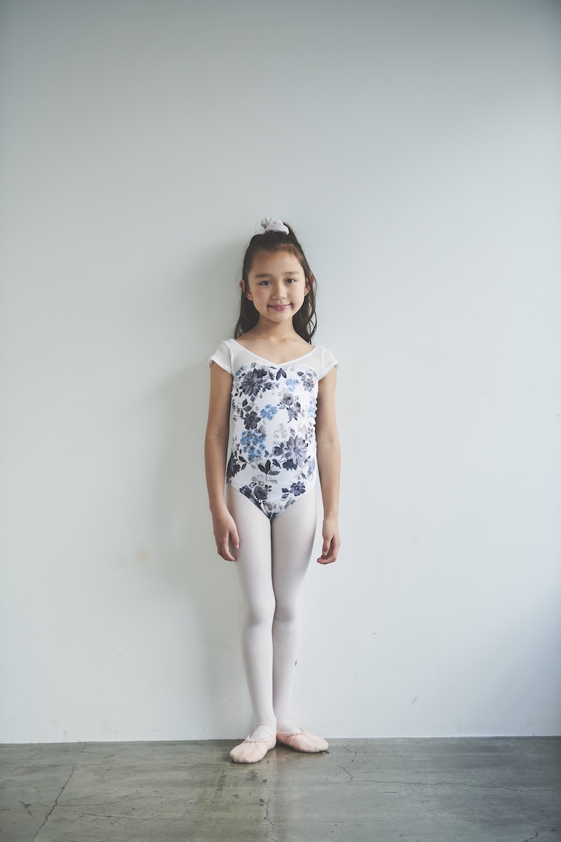 stina / type H half sleeve / luminous white / kids / girl