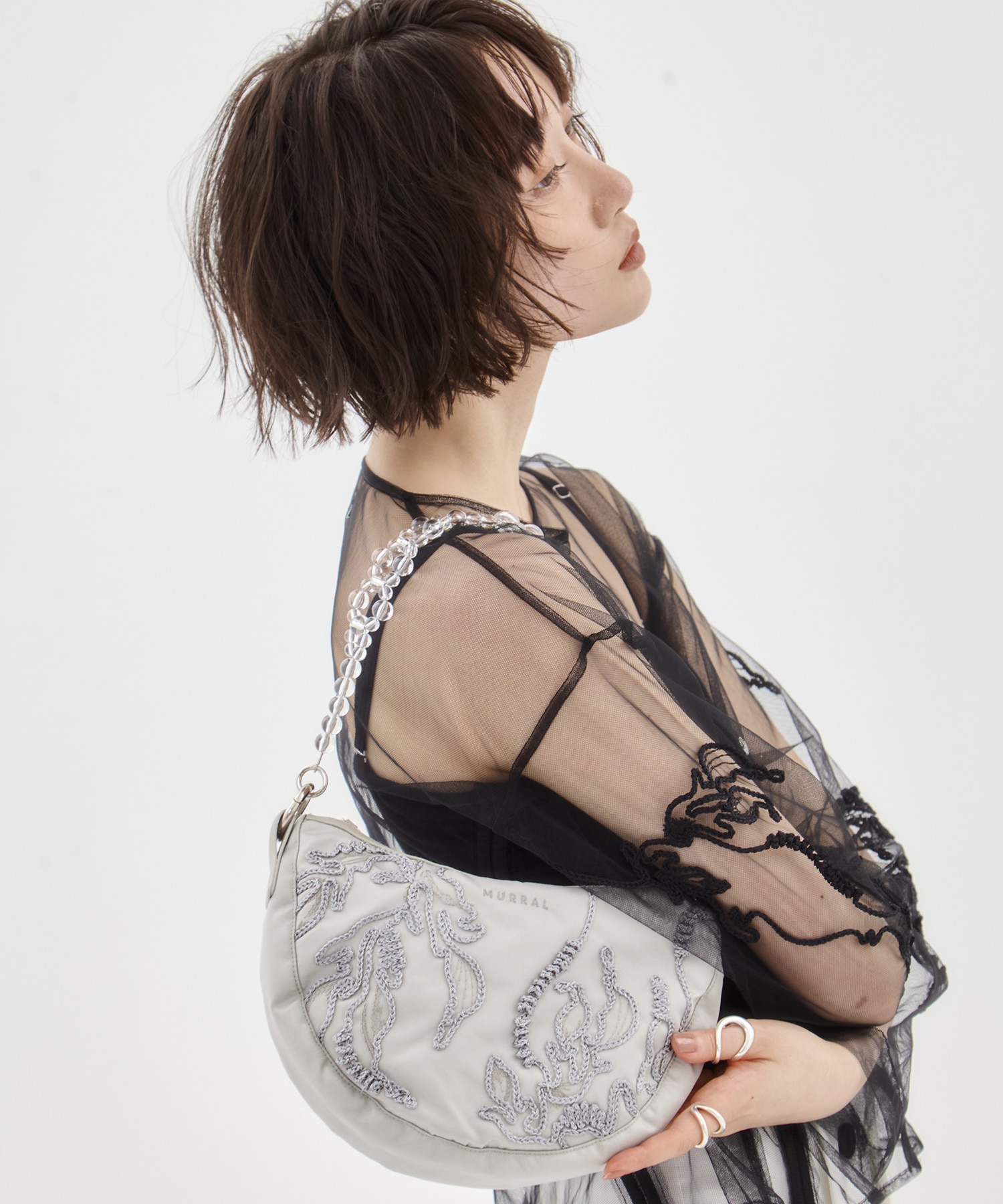 Sea pea embroidered bag(FREE LIGHT GREY): MURRAL: WOMENS